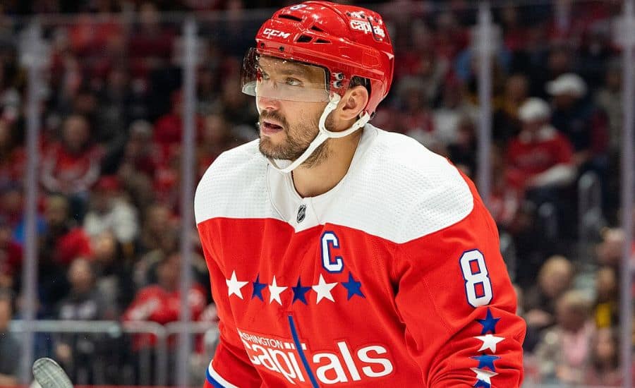 Ovečkin je novým králem střelců NHL, svým 895. gólem překonal Gretzkyho! (VIDEO) 1 Ovečkin je novým králem střelců NHL